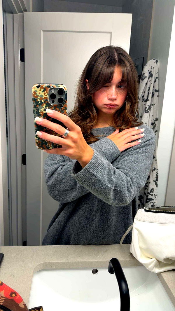 realhaylujan image ~ Altpins