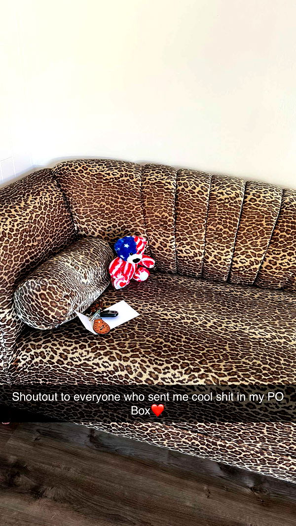 realhaylujan image ~ Altpins