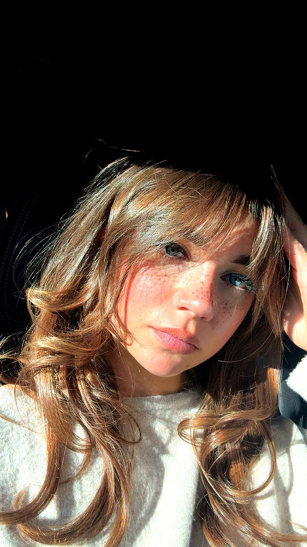 realhaylujan image ~ Altpins