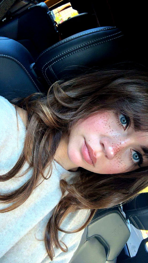 realhaylujan image ~ Altpins