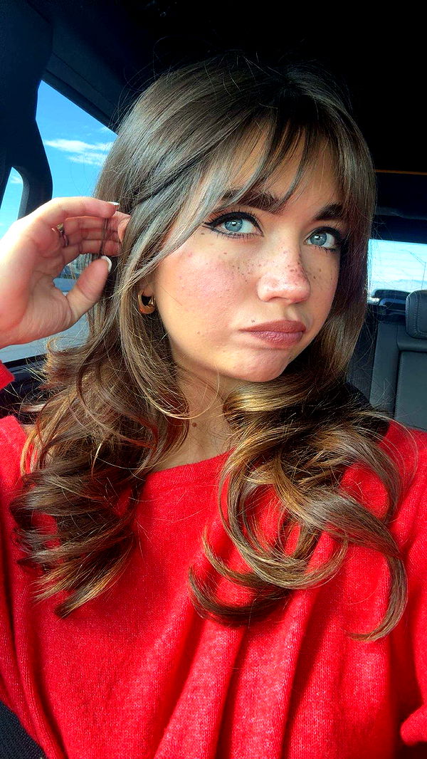 realhaylujan image ~ Altpins