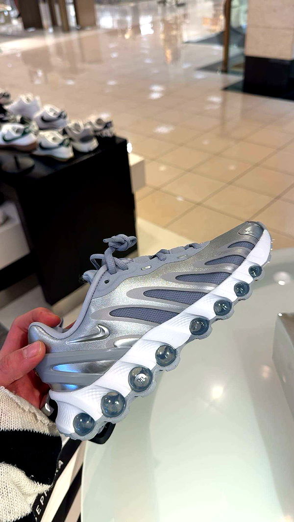 realhaylujan image ~ Altpins