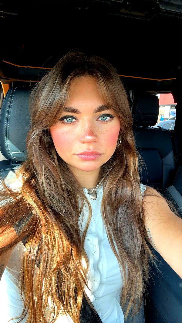 realhaylujan image ~ Altpins