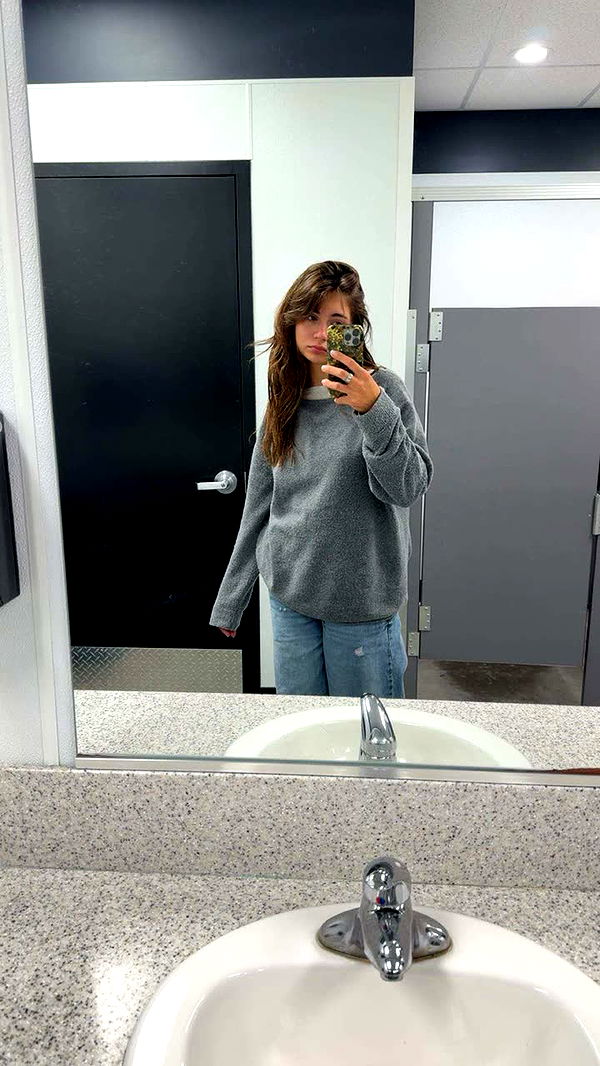 realhaylujan image ~ Altpins