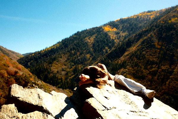 realhaylujan image ~ Altpins