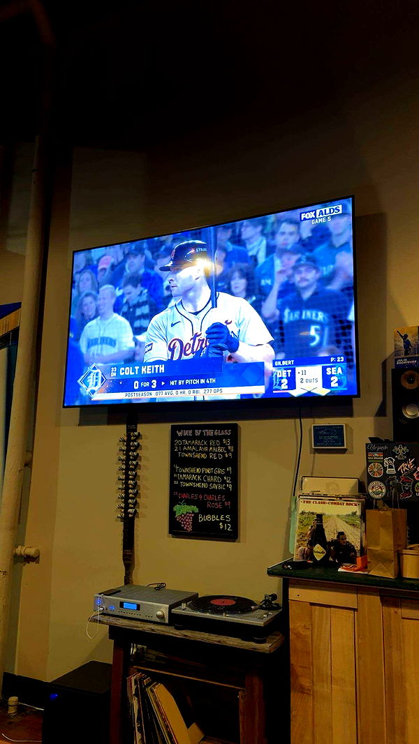 realhaylujan image ~ Altpins