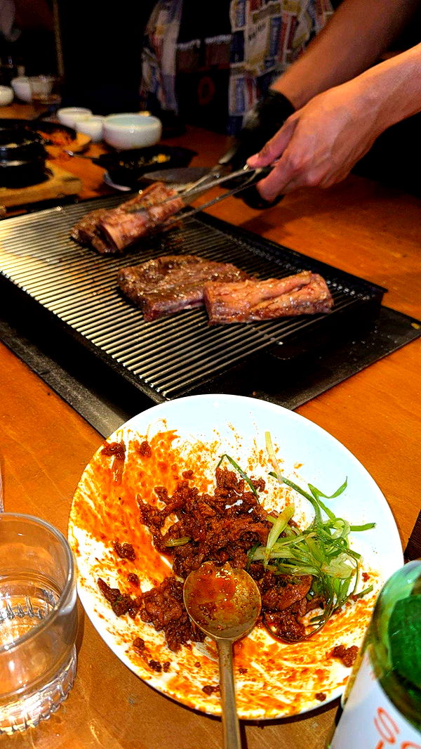 realhaylujan image ~ Altpins