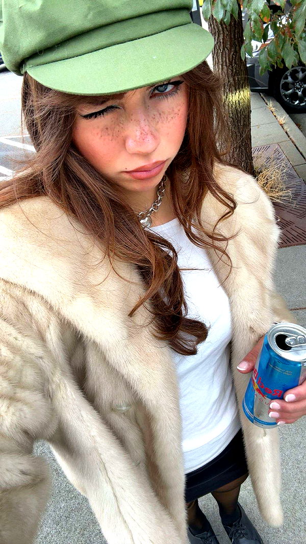 realhaylujan image ~ Altpins