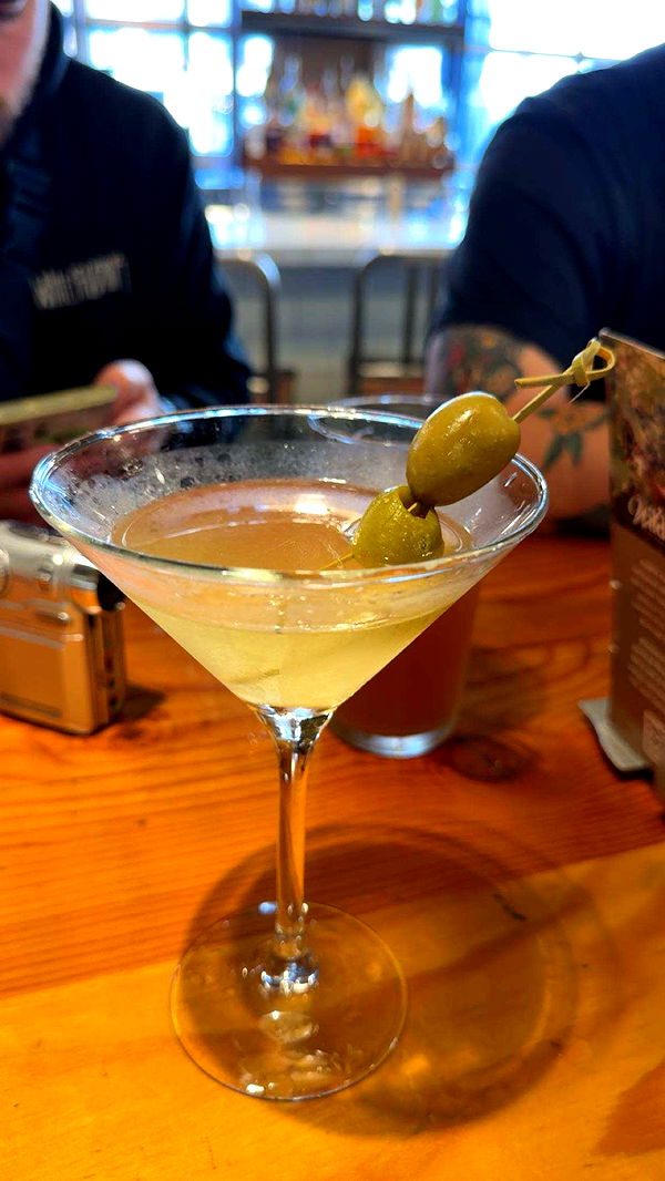 realhaylujan image ~ Altpins