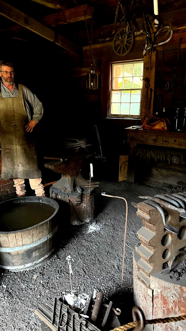 realhaylujan image ~ Altpins