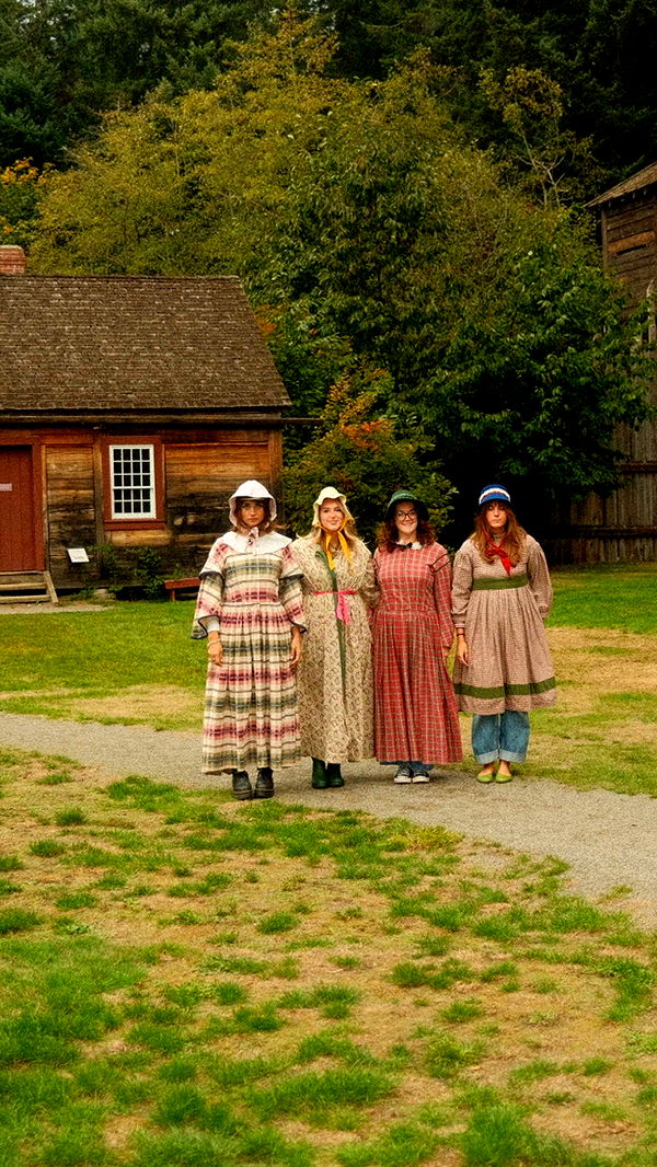 realhaylujan image ~ Altpins