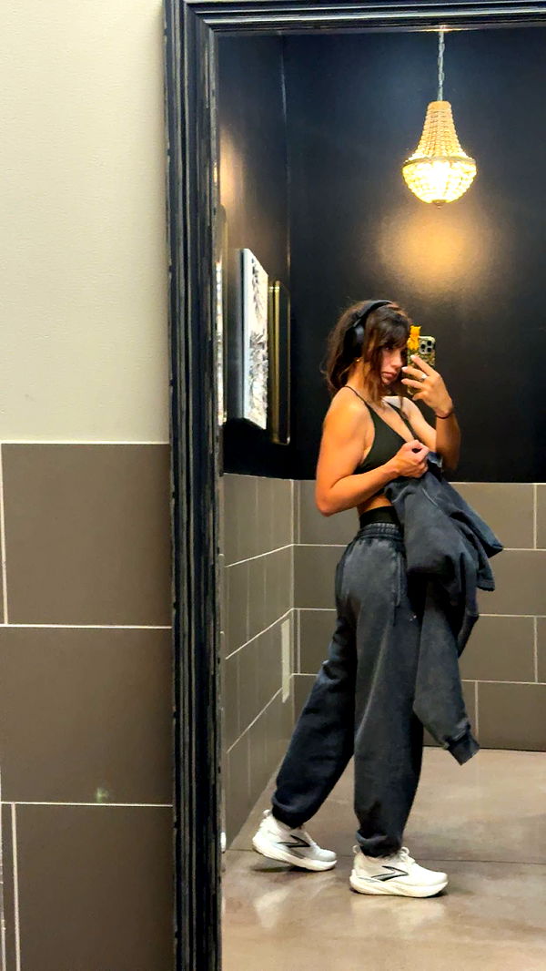 realhaylujan image ~ Altpins