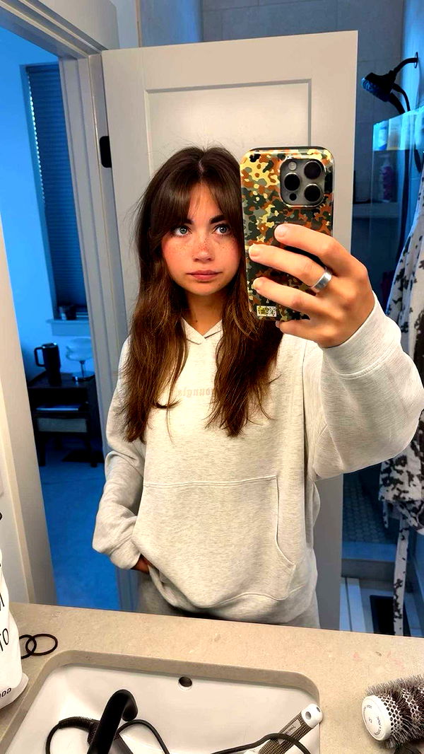 realhaylujan image ~ Altpins