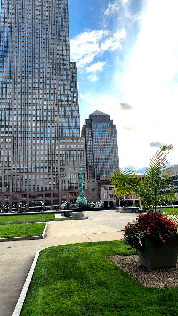 realhaylujan image ~ Altpins