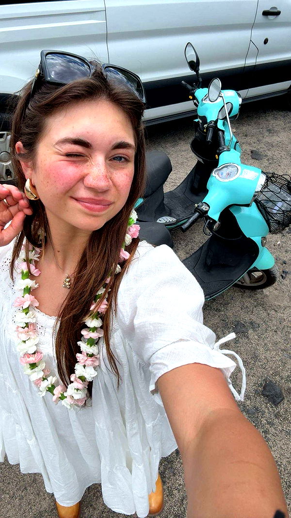 realhaylujan image ~ Altpins