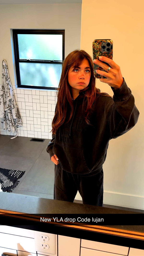 realhaylujan image ~ Altpins