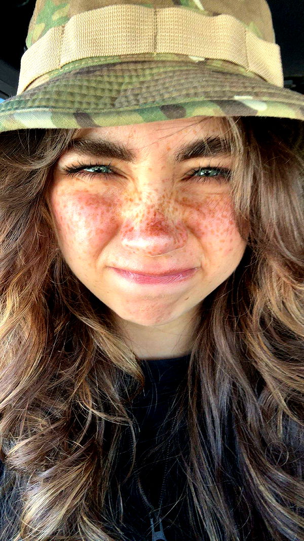 realhaylujan image ~ Altpins