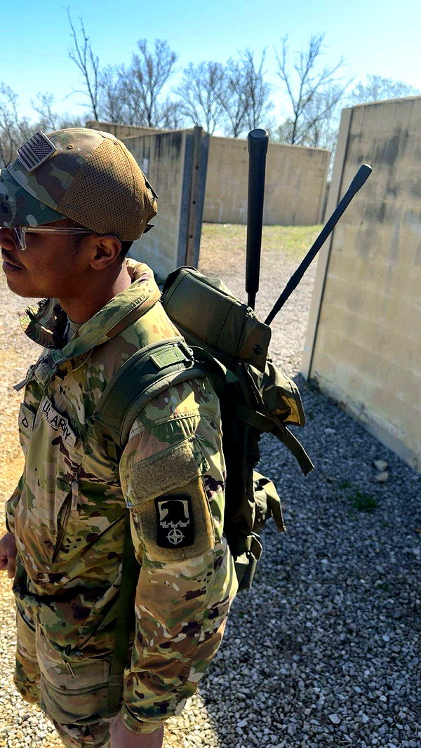 realhaylujan image ~ Altpins