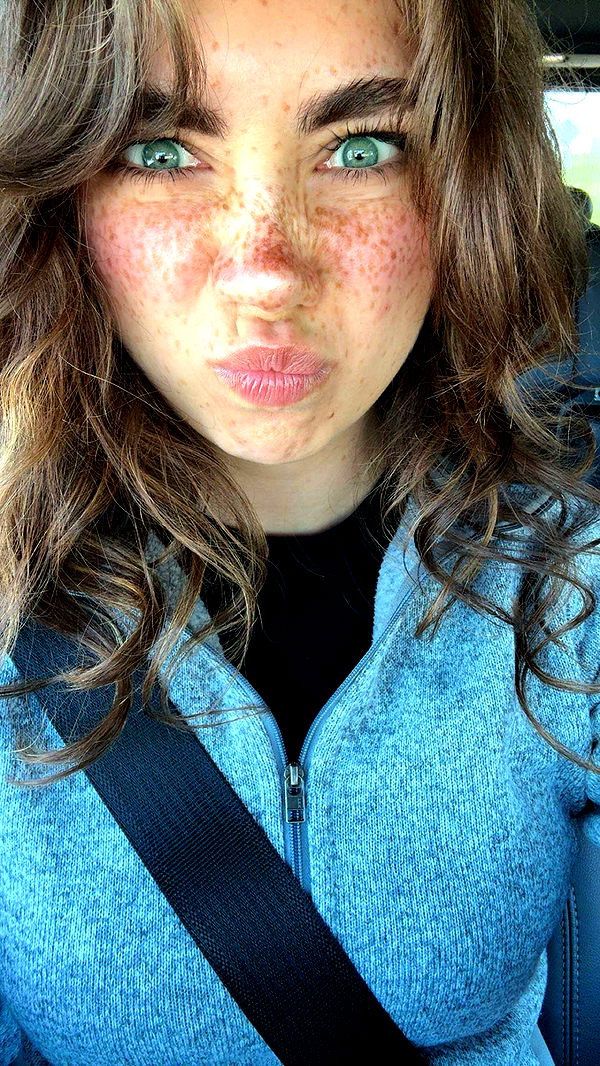 realhaylujan image ~ Altpins