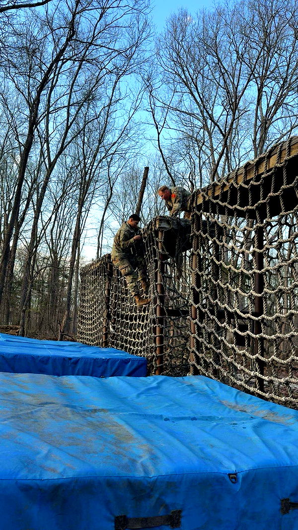 realhaylujan image ~ Altpins