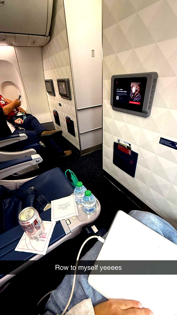 realhaylujan image ~ Altpins