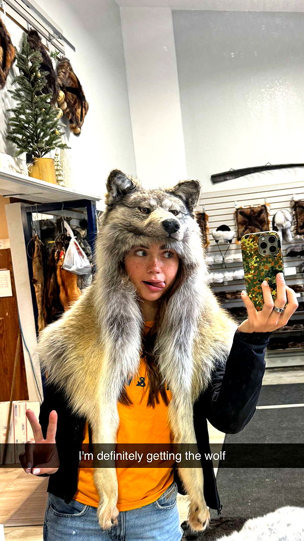 realhaylujan image ~ Altpins