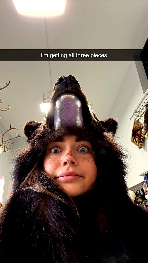 realhaylujan image ~ Altpins