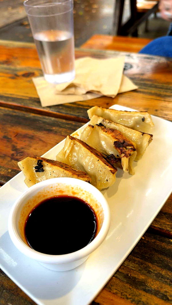 realhaylujan image ~ Altpins