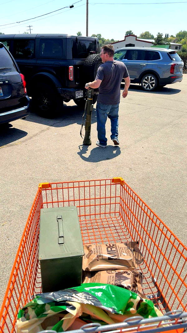 realhaylujan image ~ Altpins