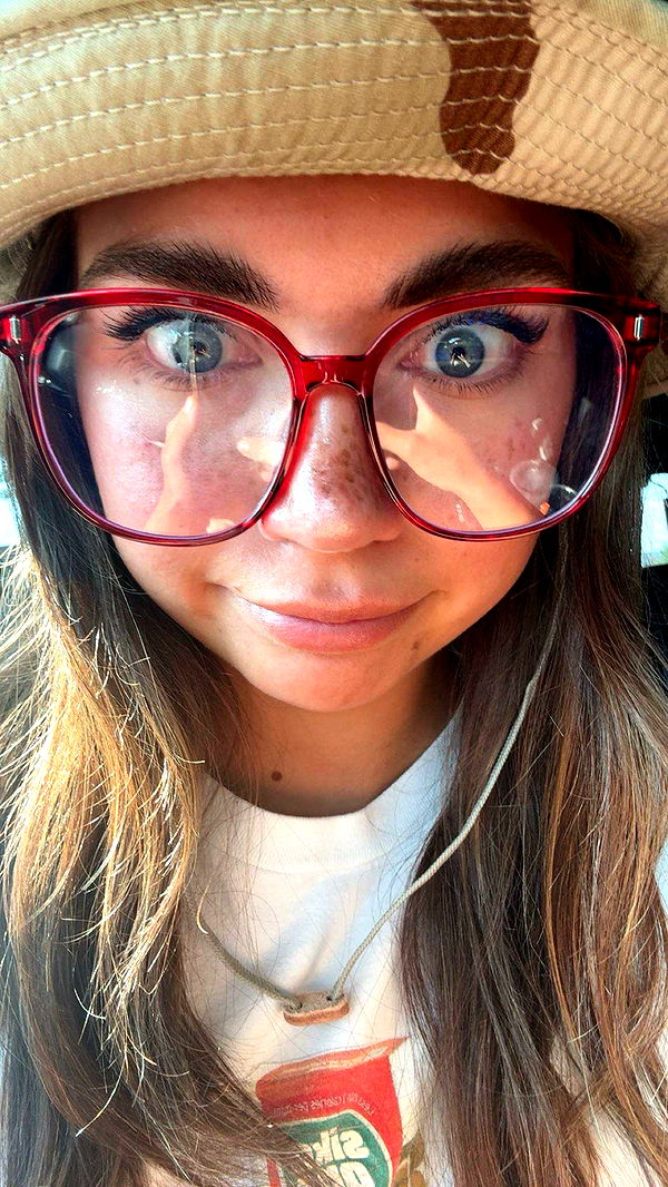 realhaylujan image ~ Altpins