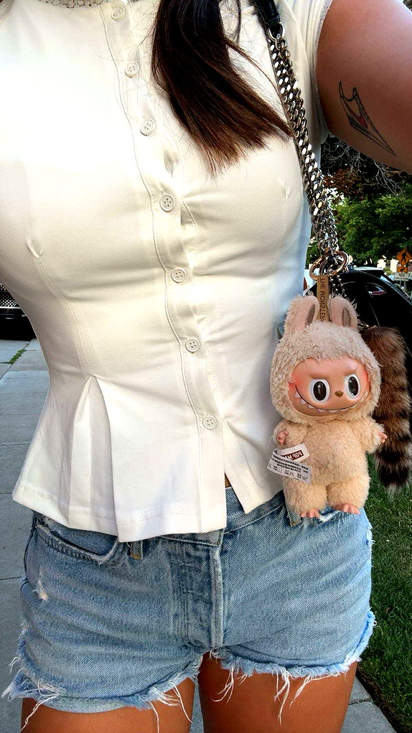 realhaylujan image ~ Altpins