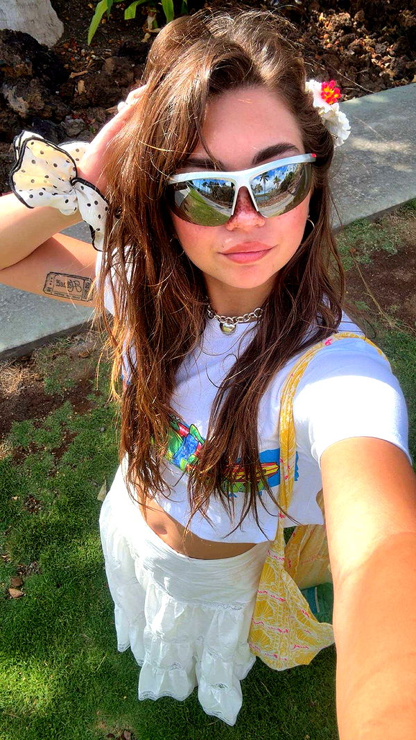 realhaylujan image ~ Altpins