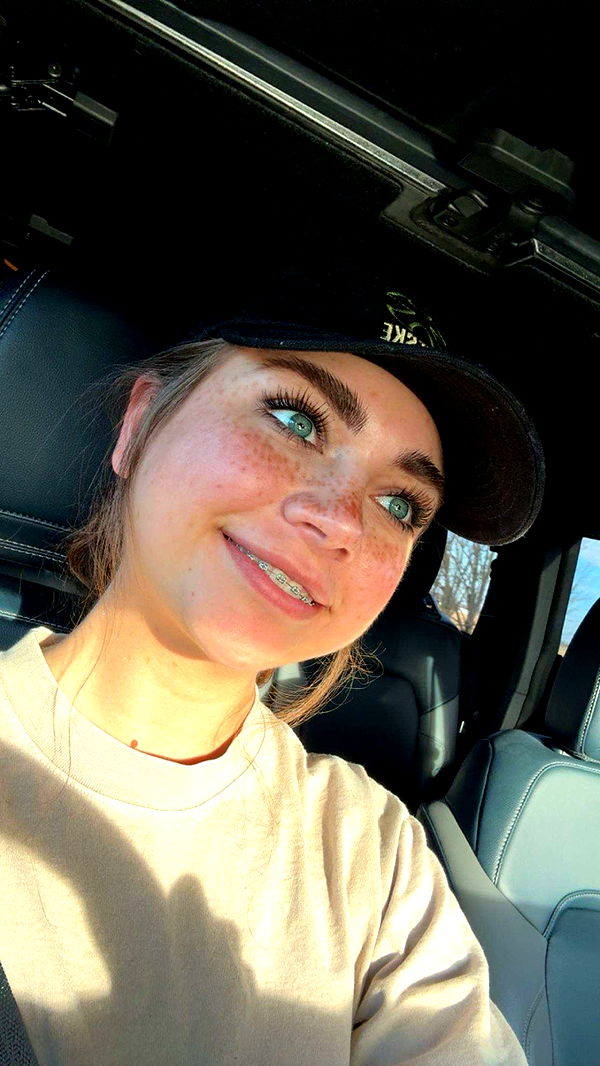 realhaylujan image ~ Altpins