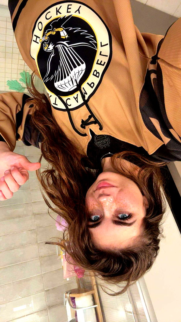 realhaylujan image ~ Altpins