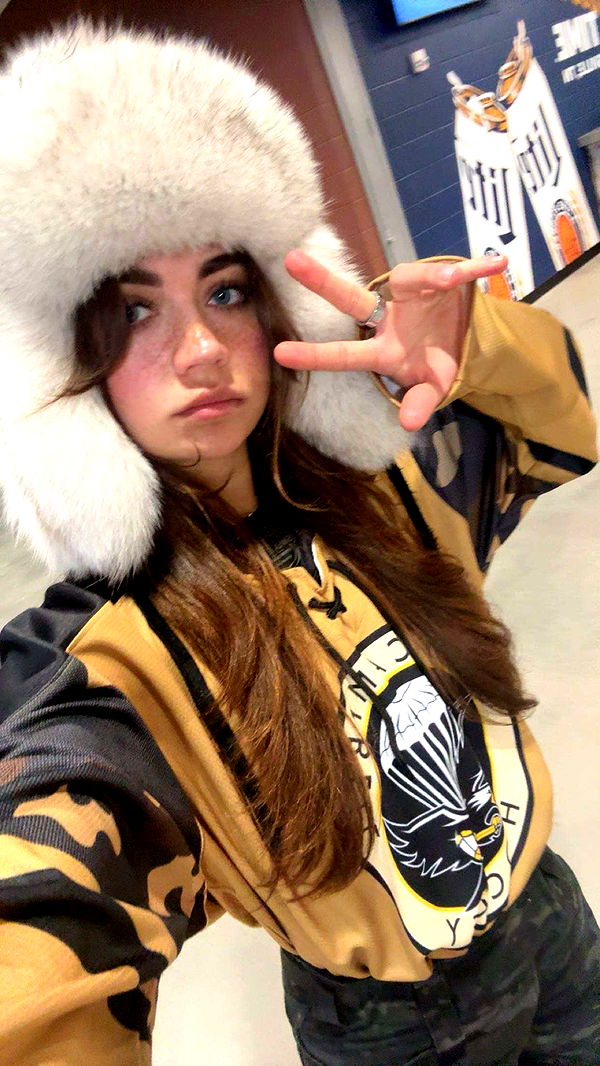 realhaylujan image ~ Altpins