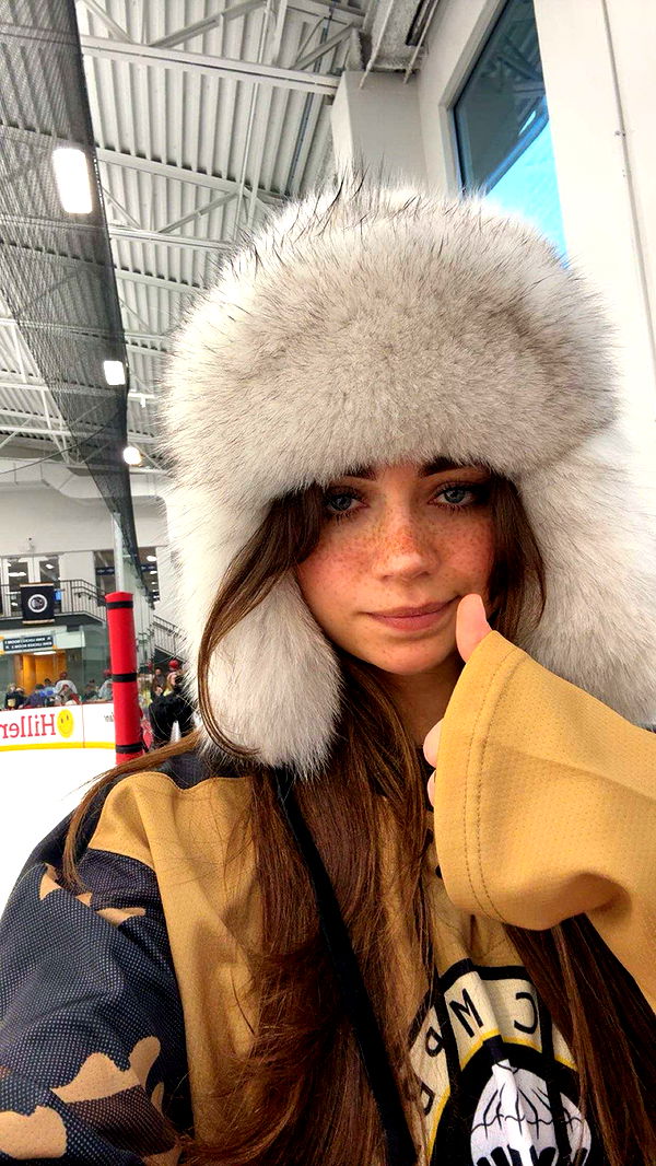 realhaylujan image ~ Altpins