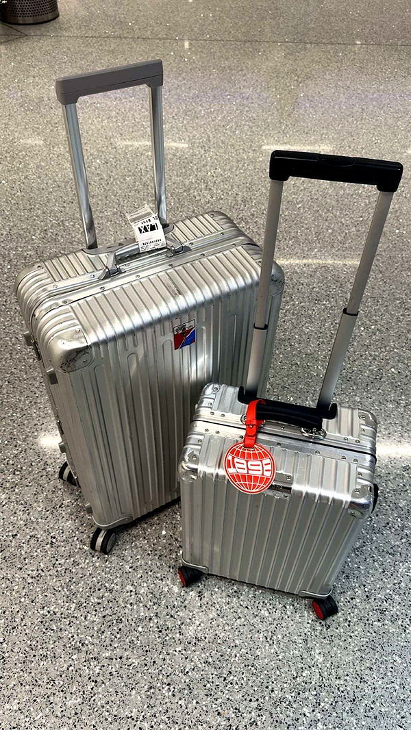 realhaylujan image ~ Altpins