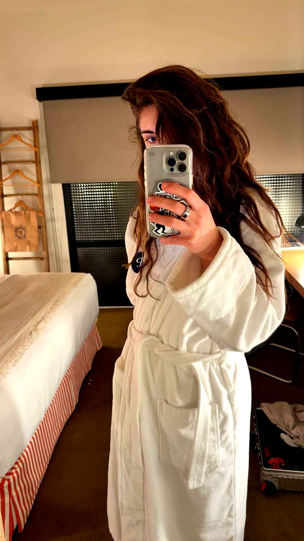 realhaylujan image ~ Altpins