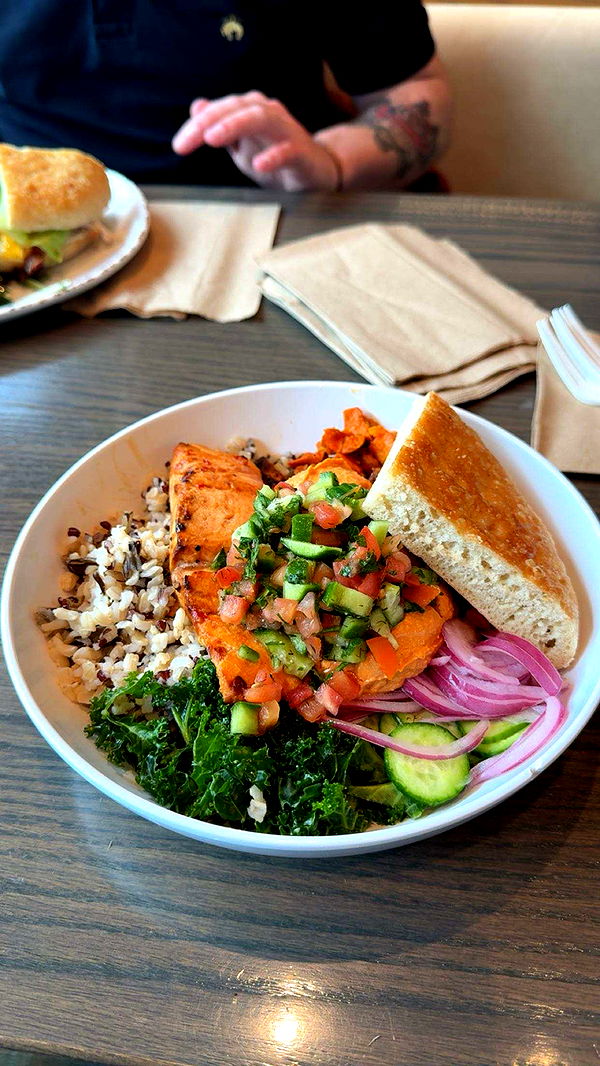 realhaylujan image ~ Altpins