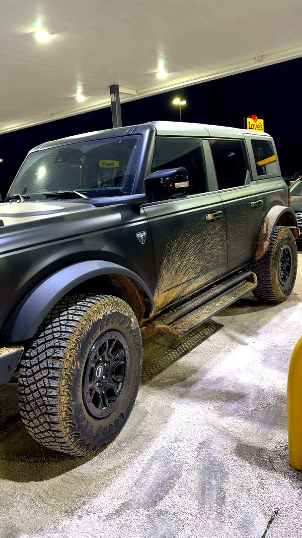 realhaylujan image ~ Altpins