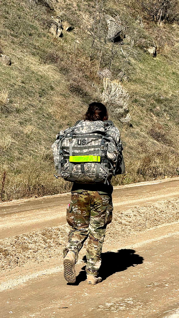 realhaylujan image ~ Altpins