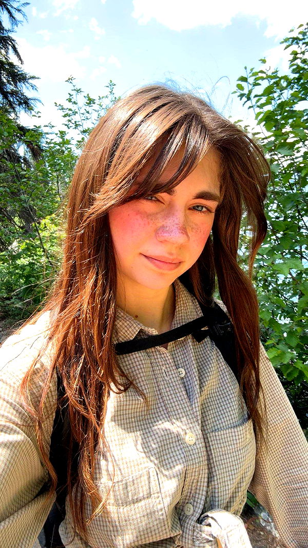 realhaylujan image ~ Altpins