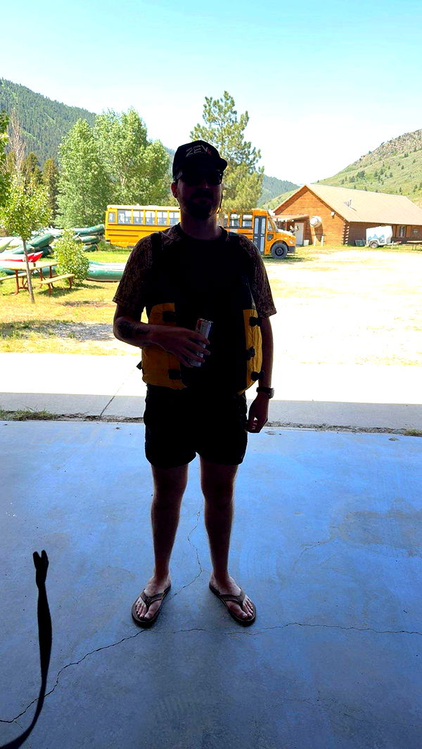 realhaylujan image ~ Altpins