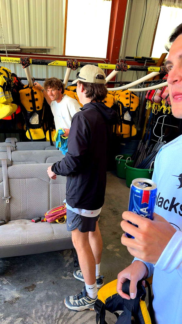 realhaylujan image ~ Altpins