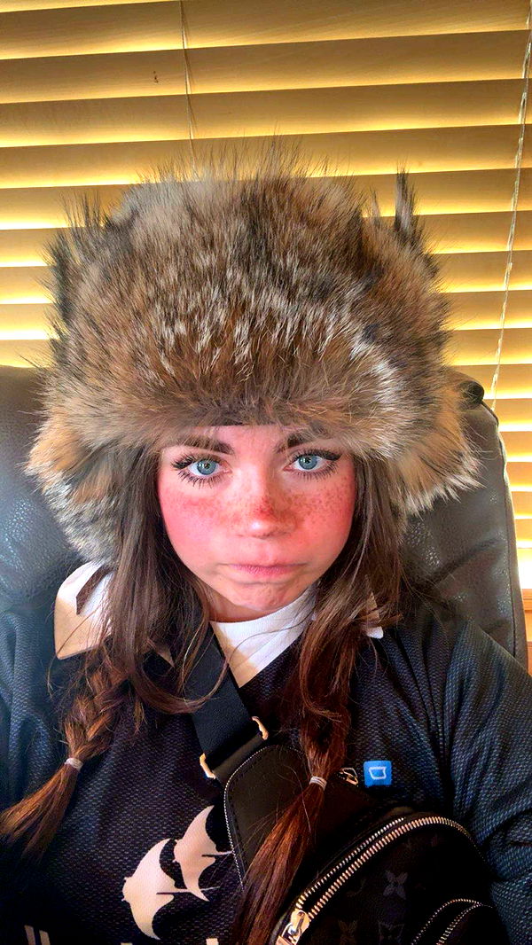 realhaylujan image ~ Altpins