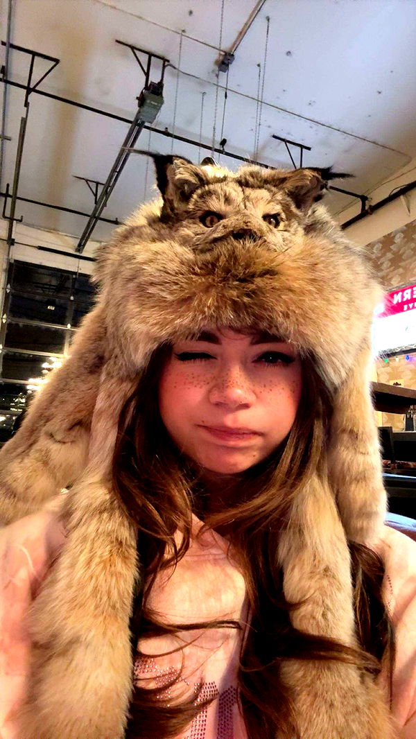 realhaylujan image ~ Altpins