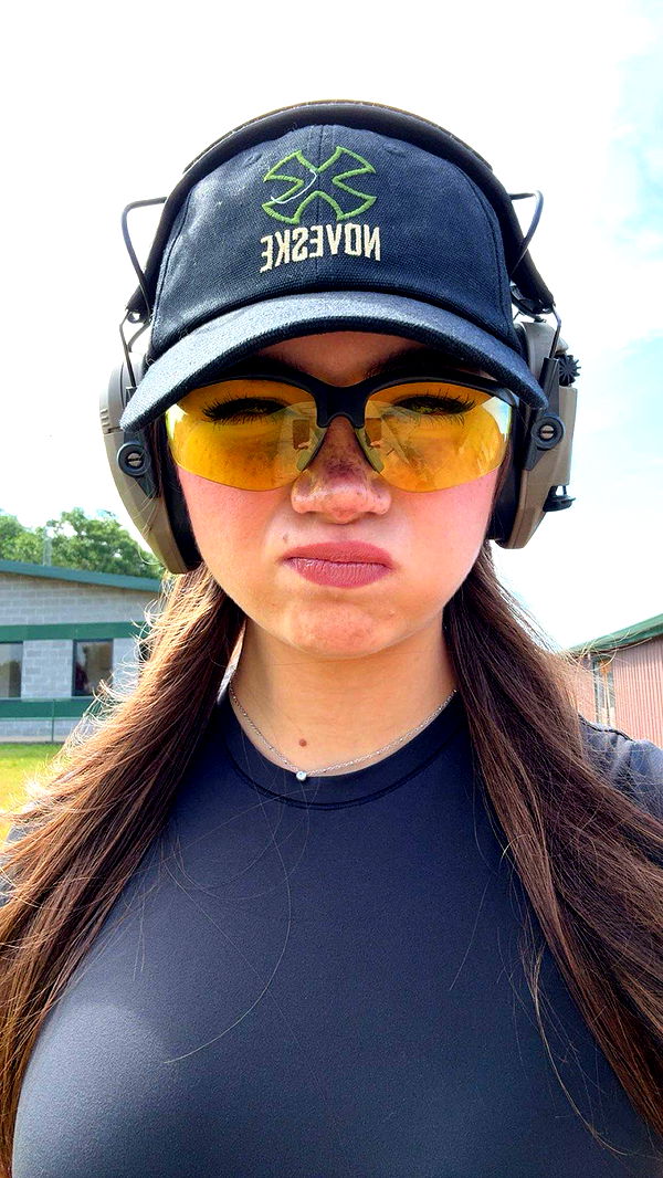 realhaylujan image ~ Altpins