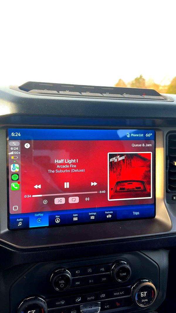 realhaylujan image ~ Altpins