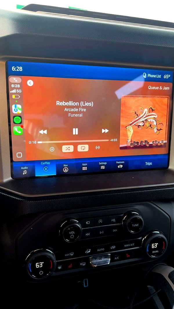 realhaylujan image ~ Altpins