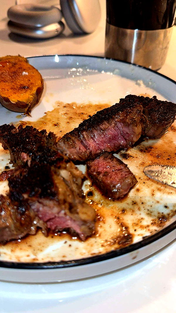 realhaylujan image ~ Altpins